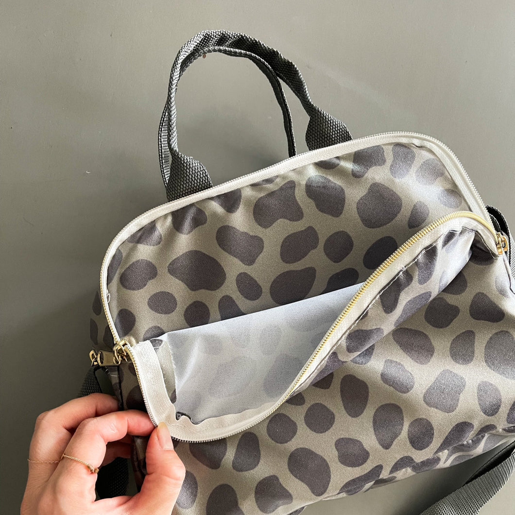 Lancheira com bolso exterior (por encomenda)