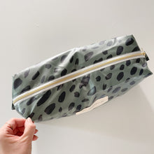 Load image into Gallery viewer, Bolsa para acessórios cabelo HORTELÃ