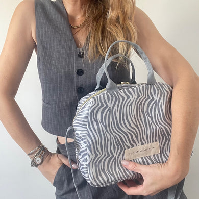 Lancheira grande ZEBRA CINZA