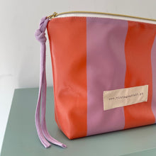 Load image into Gallery viewer, bolsa plastificada SUMMER LILÁS