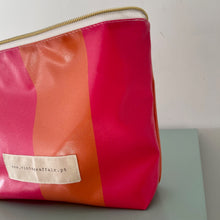 Load image into Gallery viewer, bolsa plastificada SUMMER ROSA