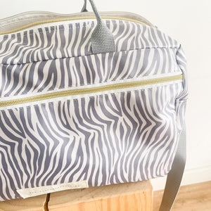 saco de desporto ZEBRA CINZA