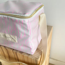 Load image into Gallery viewer, Lancheira grande ZEBRA ROSA NEON