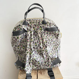 Mochila grande ANIMAL PRINT CAQUI