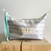 Load image into Gallery viewer, Necessaire ou estojo XL RISCAS MENTA