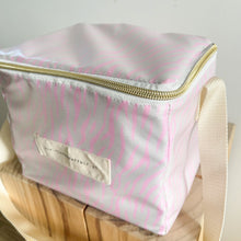Load image into Gallery viewer, Lancheira grande ZEBRA ROSA NEON