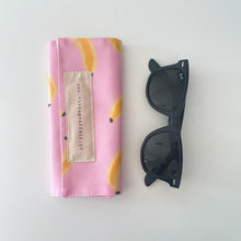 Load image into Gallery viewer, Bolsa para óculos BANANAS