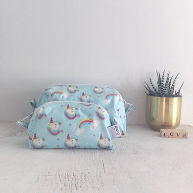 Small pouch