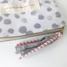 Load image into Gallery viewer, bolsa pequena DOTS
