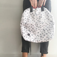 Load image into Gallery viewer, Mochila grande DOTS