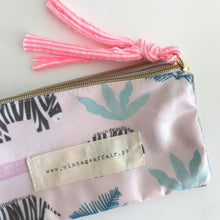 Load image into Gallery viewer, Estojo duplo PINK ZEBRAS