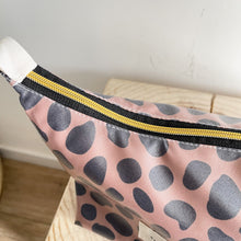 Load image into Gallery viewer, Necessaire ou estojo XL CHOCOLAT
