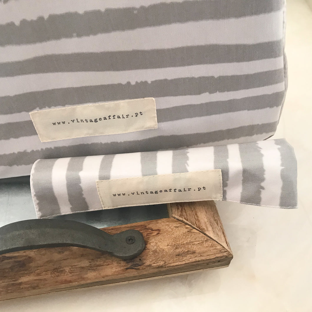 Individual de mesa com bolso RISCAS CAQUI