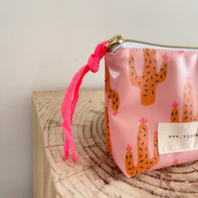 Load image into Gallery viewer, Bolsa média CACTOS ROSA