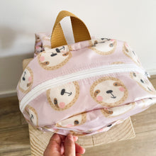 Load image into Gallery viewer, Mochila pequena PREGUIÇAS 🦥 ROSA