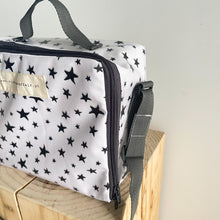Load image into Gallery viewer, Lancheira quadrada ESTRELAS PRETAS