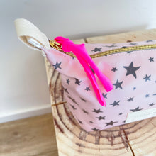 Load image into Gallery viewer, Estojo ou necessaire XL STARS NUDE