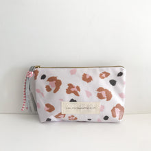 Load image into Gallery viewer, Bolsa grande ANIMAL PRINT
