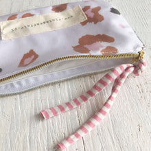 Load image into Gallery viewer, bolsa mini  ANIMAL PRINT