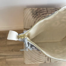 Load image into Gallery viewer, Necessaire ou estojo XL MANCHA CINZA