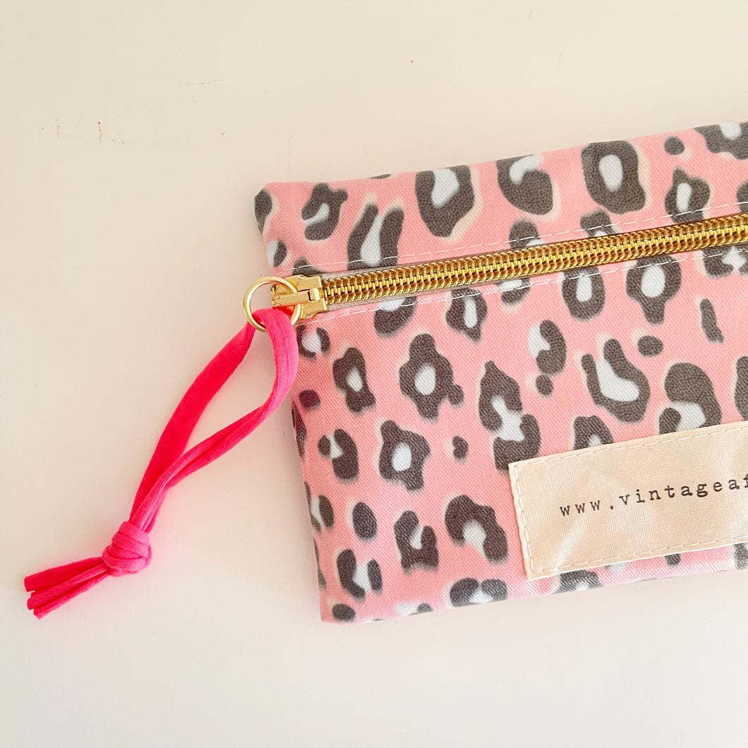 Estojo / bolsa  ANIMAL PRINT ROSA