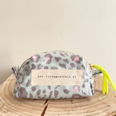 Necessaire pequeno ANIMAL PRINT VERDE