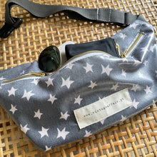 Load image into Gallery viewer, Bolsa de cintura ESTRELAS ANTRACITE