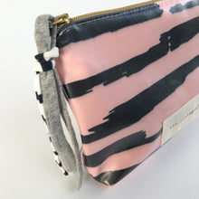 Load image into Gallery viewer, Bolsa grande RISCAS ROSA
