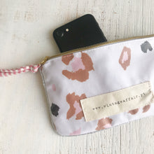 Load image into Gallery viewer, bolsa mini  ANIMAL PRINT