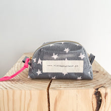 Load image into Gallery viewer, Necessaire pequeno ESTRELAS ANTRACITE