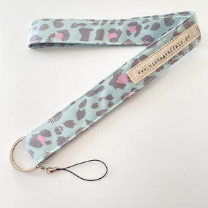 Porta chaves ou telemóvel ANIMAL PRINT VERDE