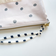 Load image into Gallery viewer, Bolsa grande BOLINHAS fundo beige