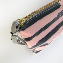 Load image into Gallery viewer, Bolsa grande RISCAS ROSA