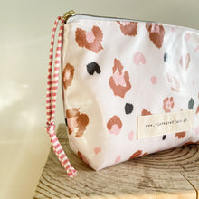 Load image into Gallery viewer, Bolsa térmica ANIMAL PRINT