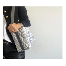 Load image into Gallery viewer, Lancheira BOX CHEVRON