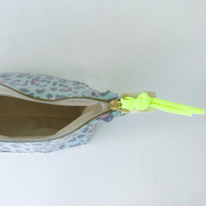 Estojo ou necessaire XL ANIMAL PRINT VERDE