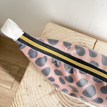 Load image into Gallery viewer, Necessaire ou estojo XL CHOCOLAT