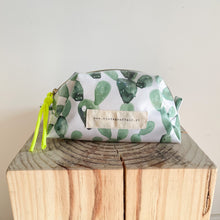 Load image into Gallery viewer, Necessaire grande CACTOS VERDES