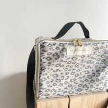 Load image into Gallery viewer, Lancheira BOX animal print caqui