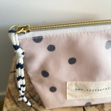 Load image into Gallery viewer, Bolsa média BOLINHAS fundo beige
