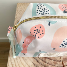 Load image into Gallery viewer, Necessaire grande FRUTOS