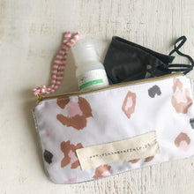 Load image into Gallery viewer, bolsa mini  ANIMAL PRINT