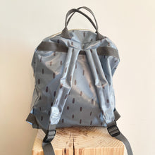Load image into Gallery viewer, Mochila grande MARESIA