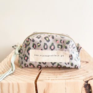 Necessaire pequeno ANIMAL PRINT CAQUI
