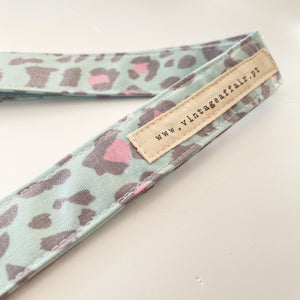 Porta chaves ou telemóvel ANIMAL PRINT VERDE