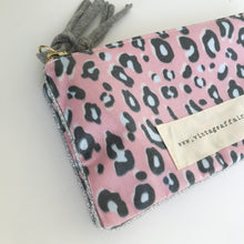 Load image into Gallery viewer, Estojo duplo ANIMAL PRINT ROSA