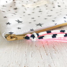 Load image into Gallery viewer, Bolsa pequena STARS
