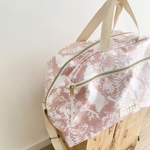 Load image into Gallery viewer, Saco fim de semana SNAKE PRINT
