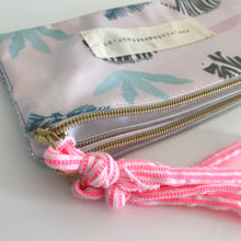Load image into Gallery viewer, Estojo duplo PINK ZEBRAS