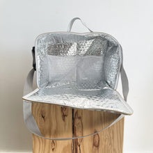 Load image into Gallery viewer, Lancheira BOX animal print verde